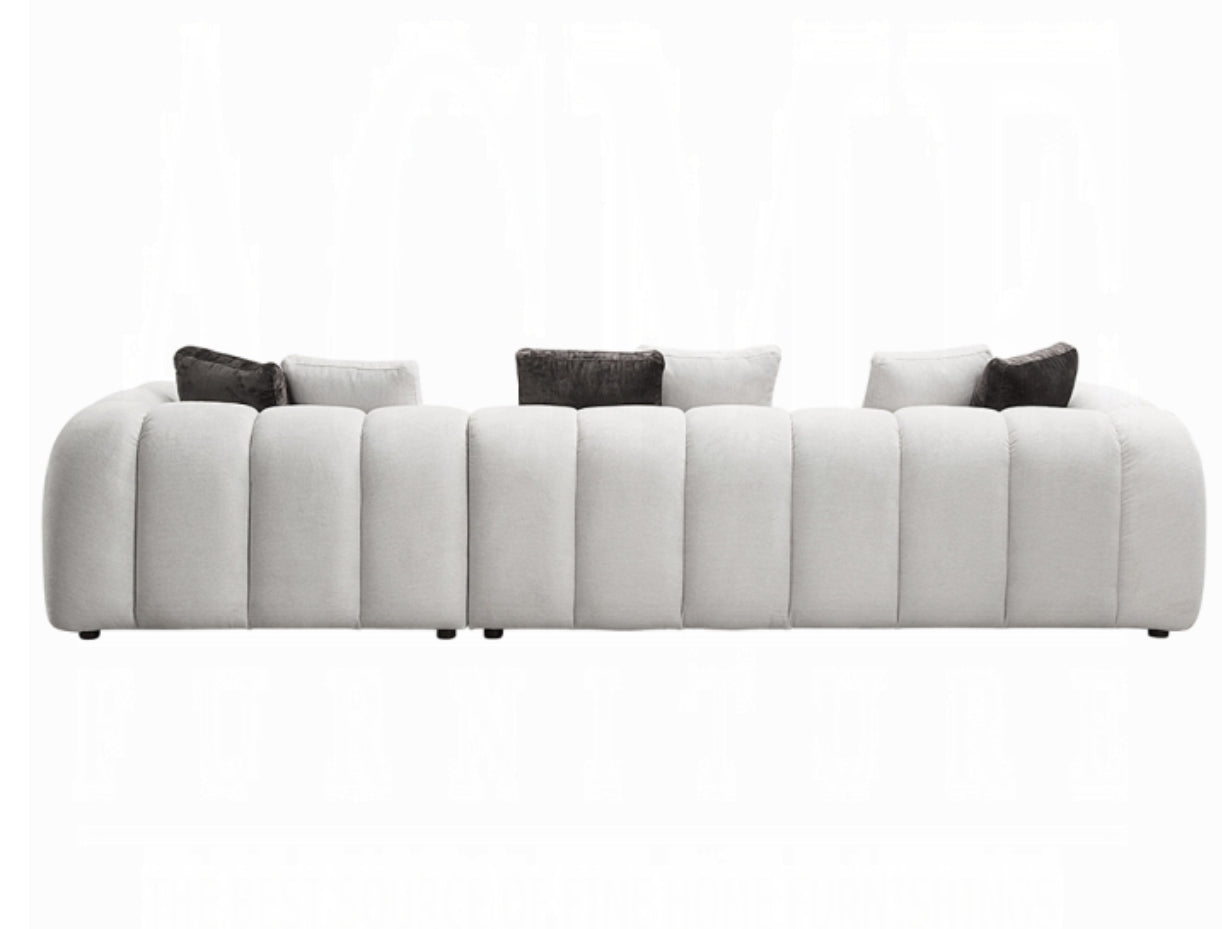 Manilla Sectional Sofa w/8 Pillows