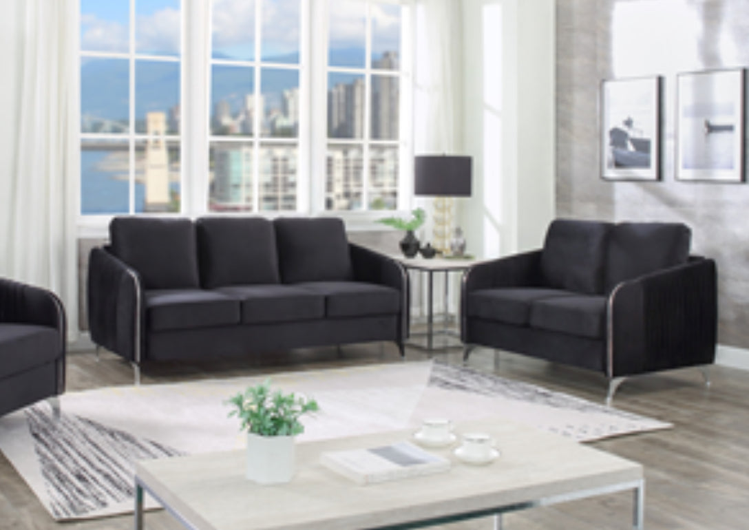 89726-SL
Hathaway Black Velvet Fabric Sofa & Loveseat