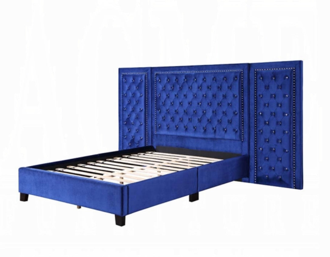 Damazy Queen/King Bed