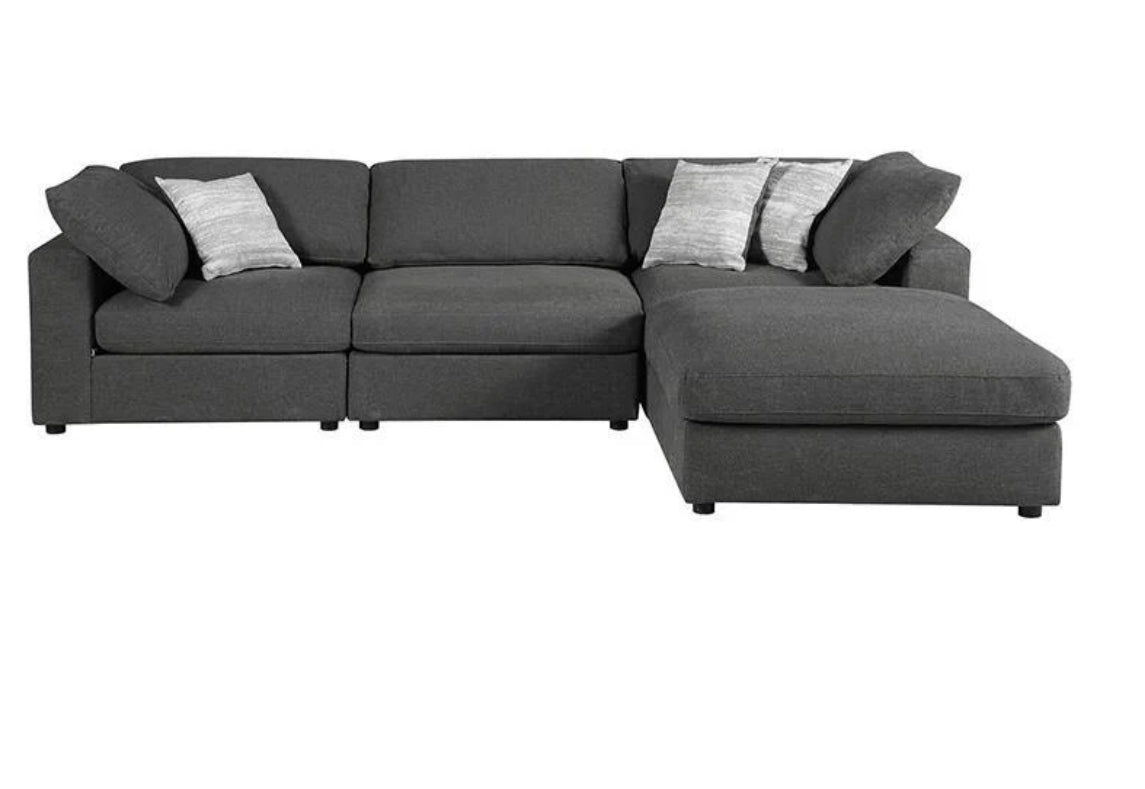 Serene - 4 Piece Sectional Set (1 Armless Chair, 2 Corners And 1 Ottoman) - Black