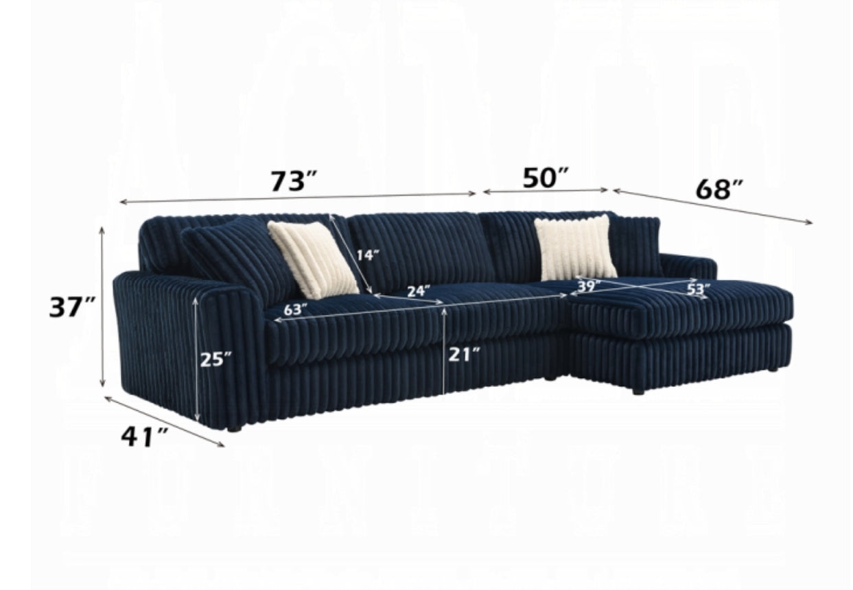 Breton Sectional Sofa w/4 Pillows