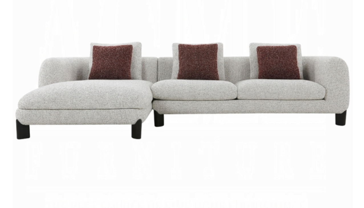 Mardi Sectional Sofa w/3 Pillows