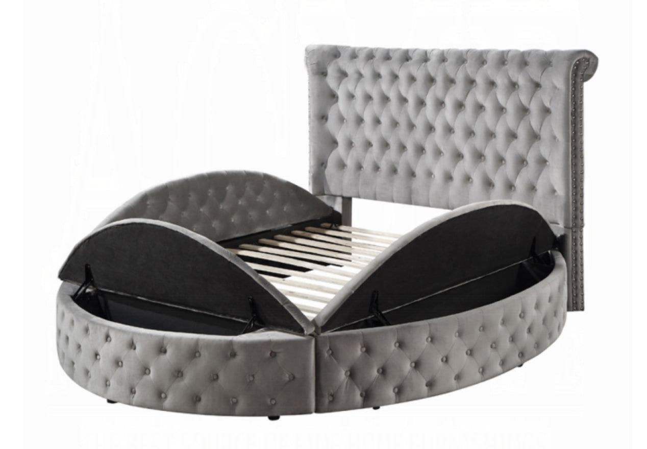 Gaiva Queen Bed W/Storage