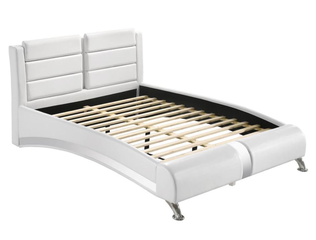 JEREMAINE 4pc QUEEN/ KING BEDROOM SET WHITE