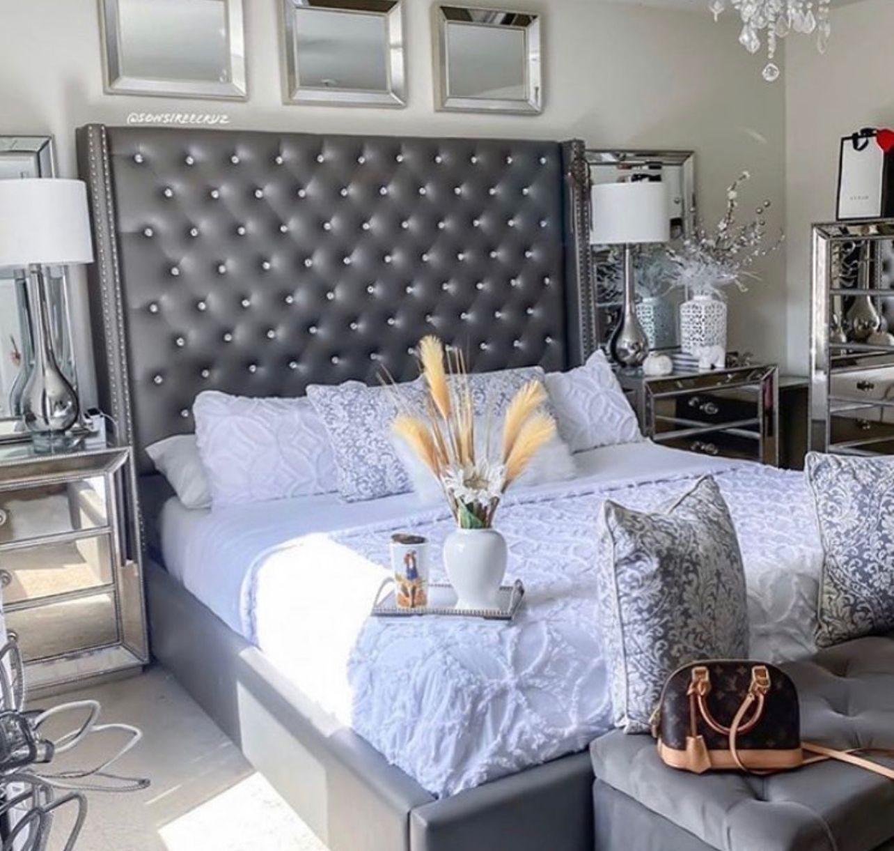 B134Q Silver Queen / King