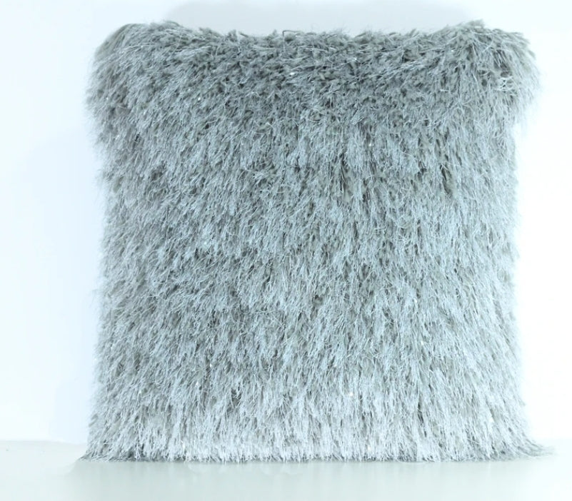 Shaggy Lurex Throw Pillow
SHRS-A03 Silver