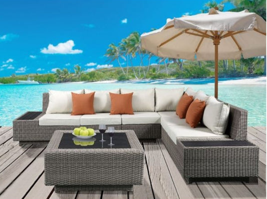 Salena Patio Sectional With Table 
45020
