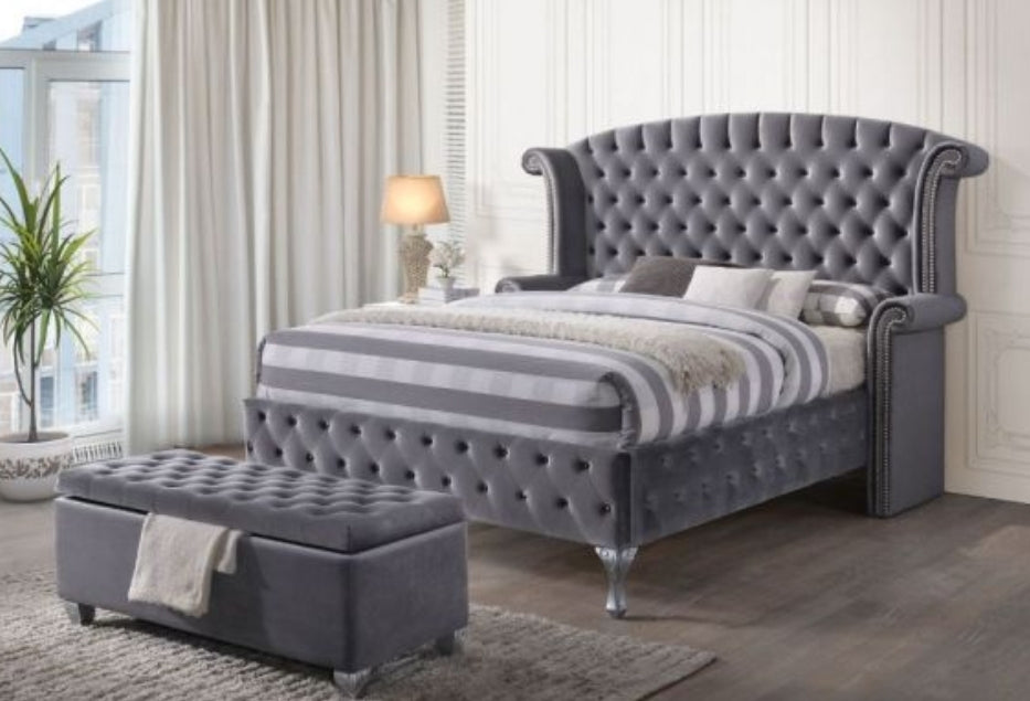 Rebekah Eastern King Bed
25816EK