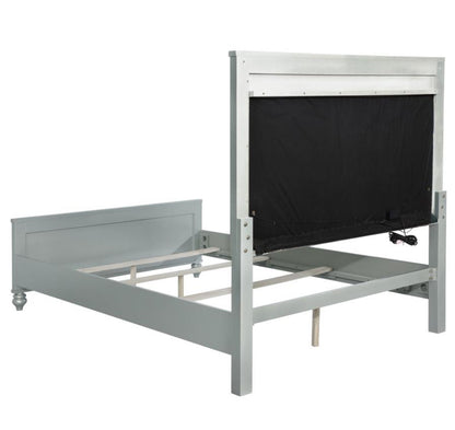 Gunnison Queen/King Bedroom set 4pc with LED Lights Silver Metallic