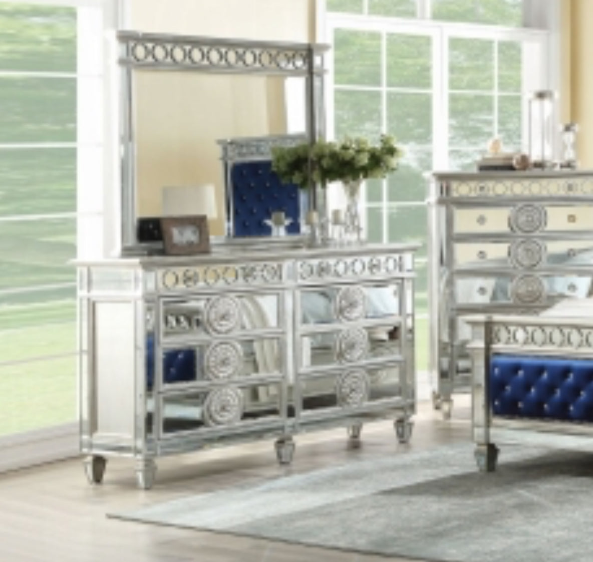 Varian 4pc Bedroom Set Queen/ King