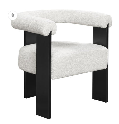 Osbory Boucle - 5 Piece Dining Room Set