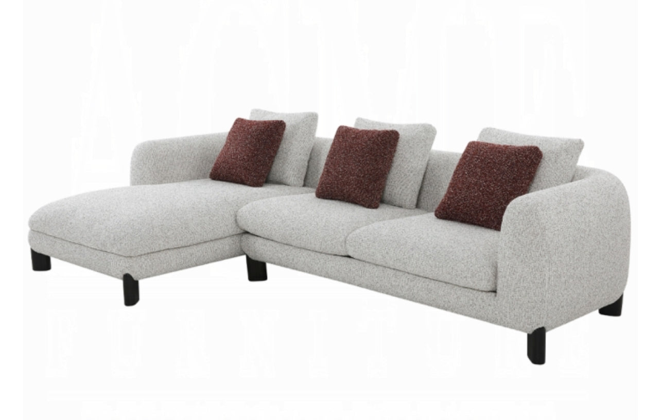Mardi Sectional Sofa w/3 Pillows