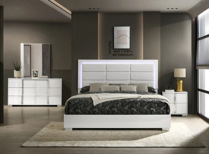 Manhattan 4pc Bedroom Set King /Queen