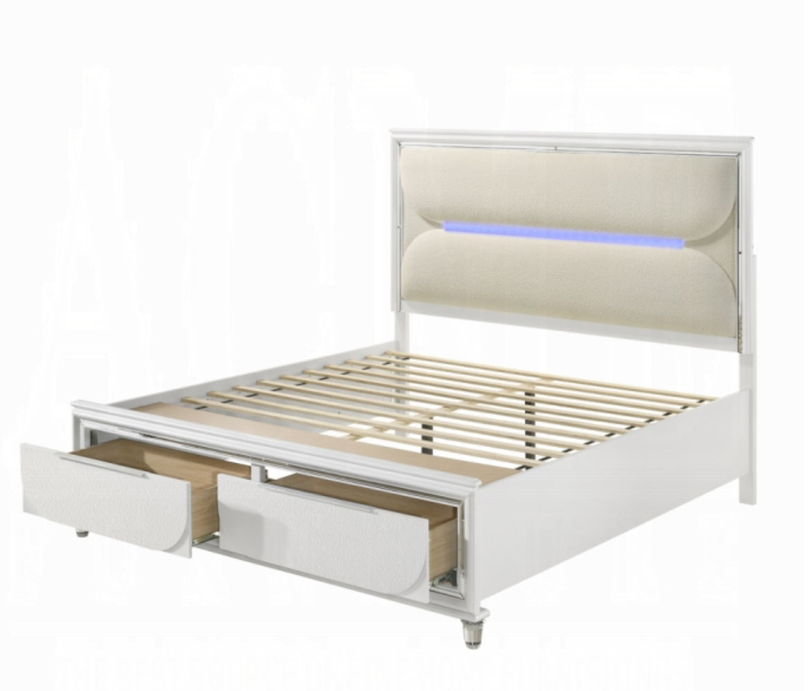 Tarian 4pc Set Queen/King Bed W/Led & Storage