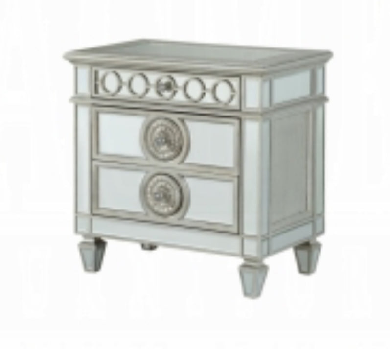 Varian 4pc Bedroom Set Queen/ King