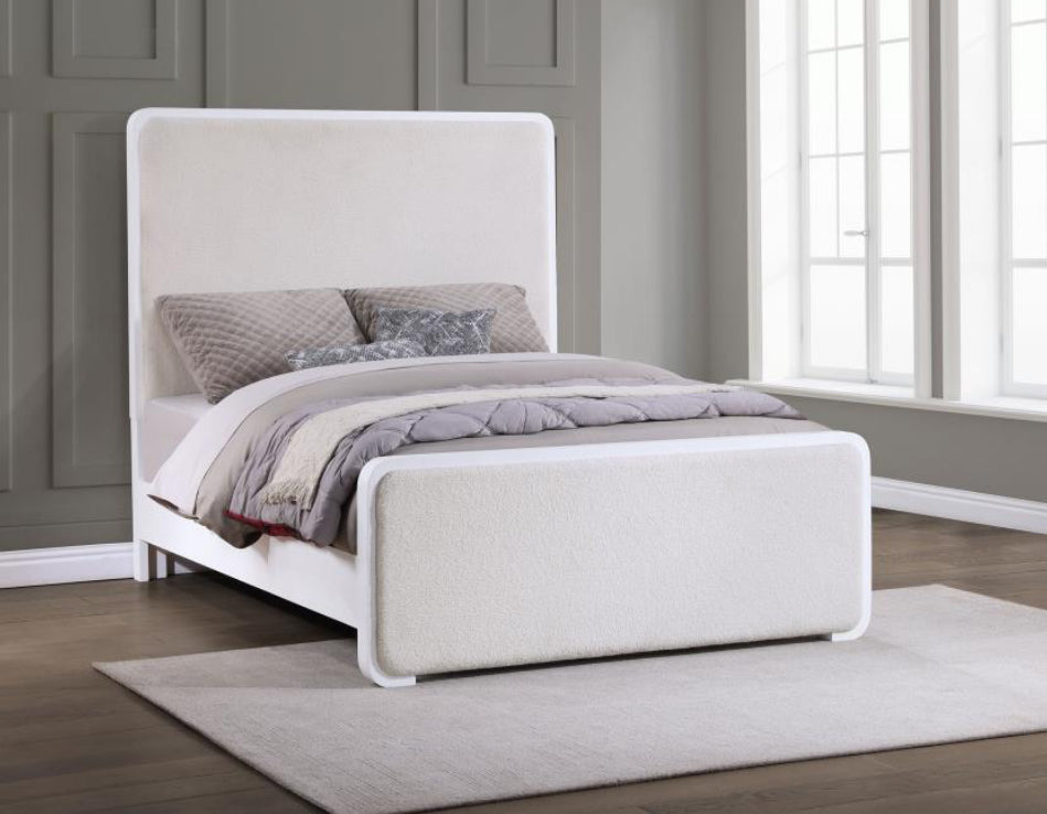 ANASTASIA UPHOLSTERED EKING / Queen PANEL BED PEARL WHITE