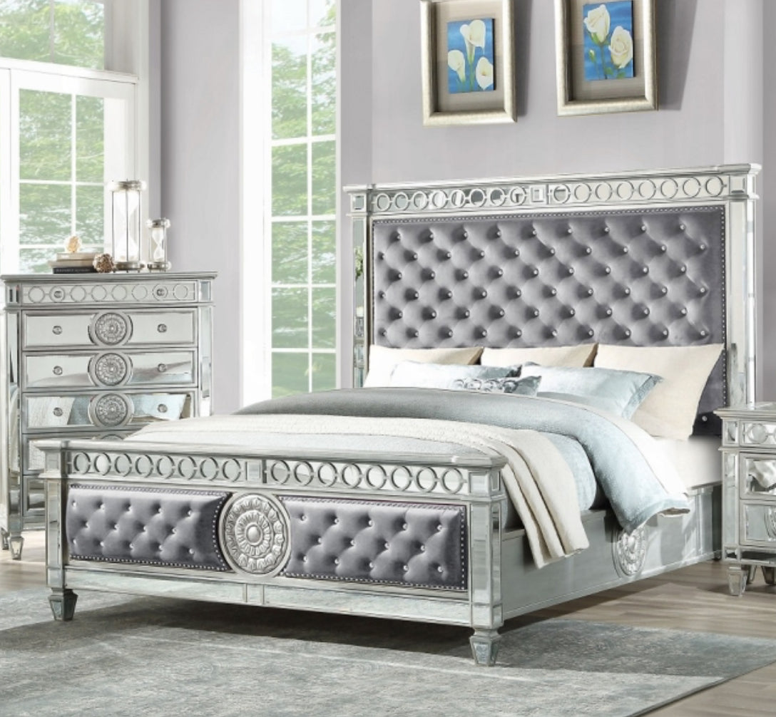 Varian 4pc Bedroom Set Queen/ King