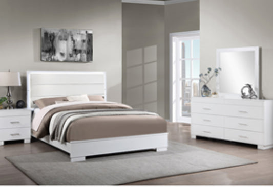 B52630Q
Nivia Queen Bed 4pc Bedroom set