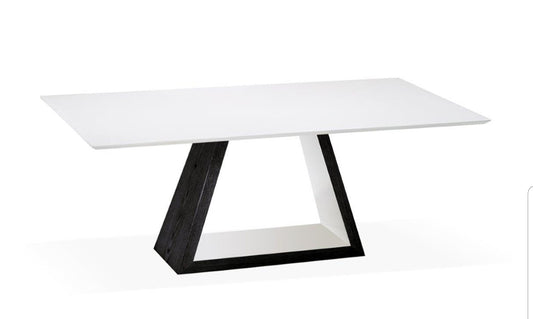 10505

 Dining Table 79"