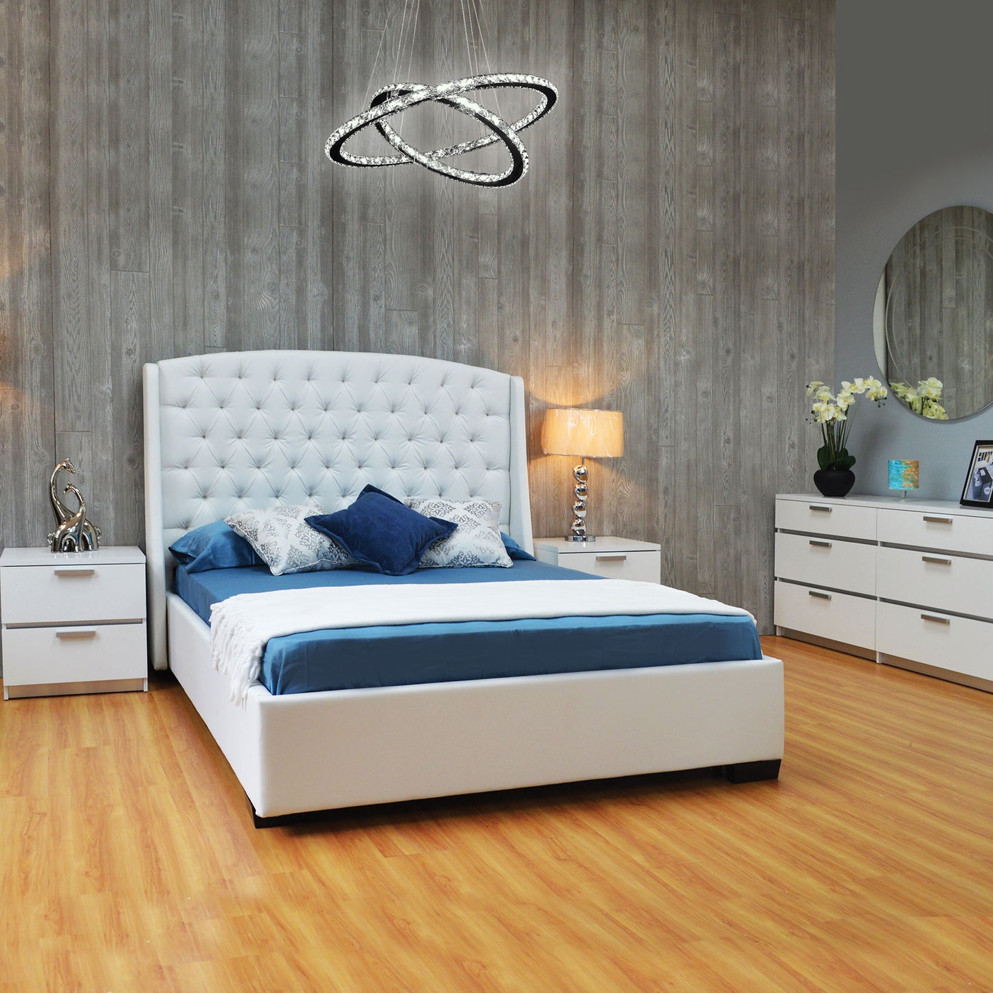 WI-1177 Queen or King (White)